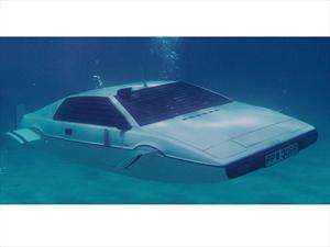 El Lotus Esprit submarino del 007 va a subasta