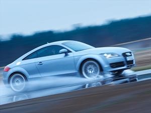 Continental trabaja en una tecnología capaz de prevenir el aquaplaning