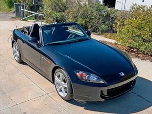 ¡De locura! Un Honda S2000 es subastado en 1.3 millones de pesos