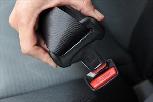 El cinturón de seguridad, el invento más importante en la historia del automóvil, cumple 60 años