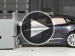 Video: Tesla Model S no tuvo el mejor papel en las pruebas de choque