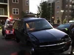 Video: Estacionar una Chevrolet Blazer puede ser complicado, si estás ebrio