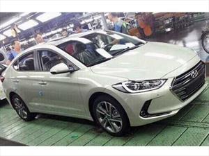 Hyundai Elantra, se aproxima la sexta generación