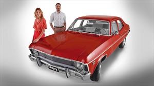Agustín Canapino y Alina Moine remermoran los 50 años del Chevy en Argentina