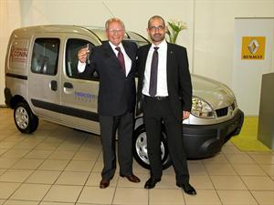La fundación Renault donó una Kangoo