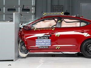 Hyundai Elantra 2018 obtiene el Top Safety Pick+ del IIHS