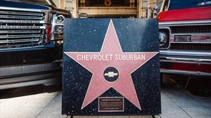 Chevrolet Suburban tiene estrella en el Paseo de la fama de Hollywood
