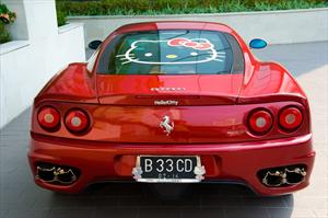 Ferrari 360 Modena ¿Edición Hello Kitty?