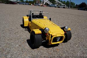 Caterham Seven a control remoto armado con LEGO