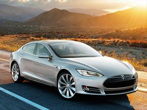 Tesla vende más de 50,000 unidades en 2015