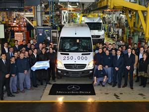 Mercedes-Benz Argentina celebra la fabricación del Sprinter Nº 250.000