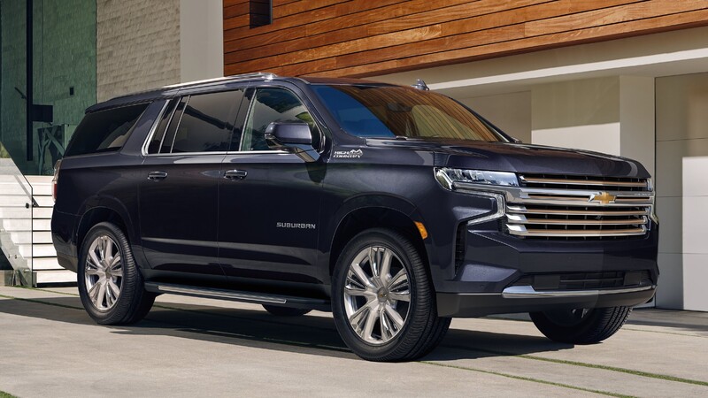 Chevrolet Suburban 2022 y Tahoe 2022 mejoran en equipamiento, conducción y seguridad