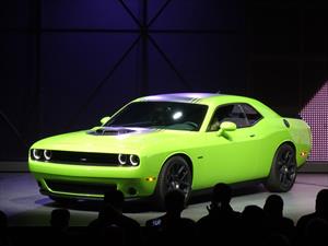 Dodge Challenger "Scat Pack", potenciando los colores