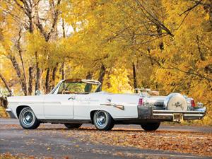 Este peculiar Pontiac Bonneville 1963 puede ser tuyo