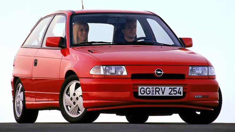 Opel Astra celebra 30 años de vida
