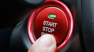 Razones para encender el motor de un carro que lleva estacionado varios días