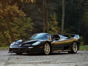 A subasta un Ferrari F50 1995