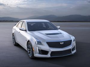 Cadillac presenta las ediciones Crystal White Frost Edition del ATS-V y CTS-V 2016