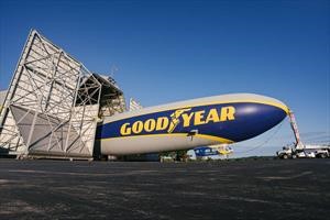 Pasar una noche en el dirigible de Goodyear es posible gracias a Airbnb