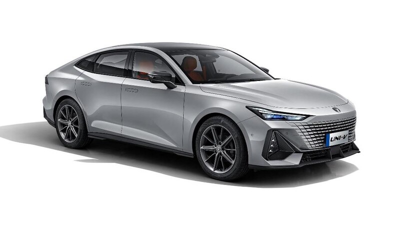 Changan presenta oficialmente al UNI-V, el tercero de la familia UNI