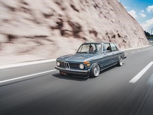 BMW 2002, el auto consentido de una familia mexicana