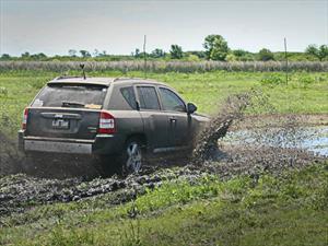 El Jeep Club le hizo probar el barro a los usuarios de Compass y Patriot