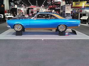 Ford Fairlane 1967 por Pure Vision con rines de Lamborghini