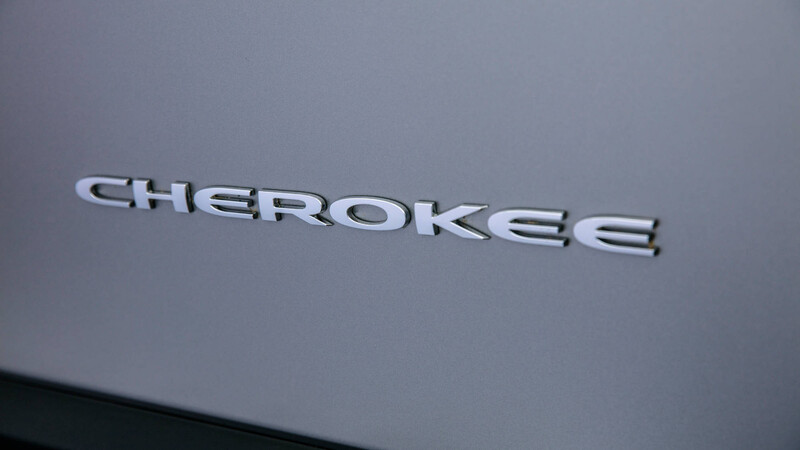 Pese a la polémica, Jeep se niega a eliminar el nombre Cherokee