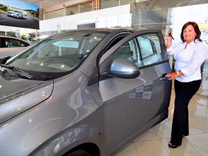 Chevrolet premió con un Sonic 0 km a la mujer más cuidadosa