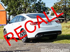 Nuevo recall para el Chrysler 200 2015