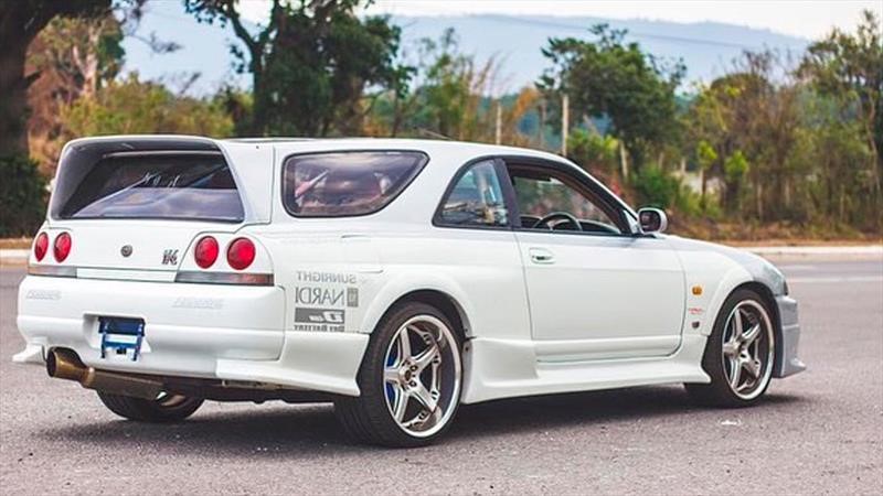 Nissan Skyline Gt R R33 Speedwagon El Lado Practico De Godzilla Genialidad O Sacrilegio