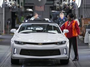 Chevrolet Camaro 2016 llega a los distribuidores de Estados Unidos