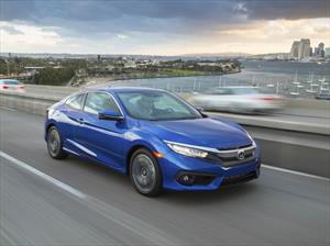 El Honda Civic Coupé 2017 llega a Chile por $20.990.000