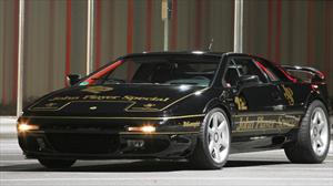 Lotus Esprit, gran homenaje al piloto brasileño Ayrton Senna
