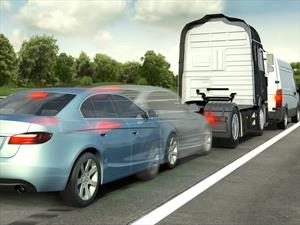 NHTSA agrega el frenado automático a la lista de tecnologías recomendadas