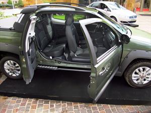 FIAT Strada 3 puertas se presenta en Argentina