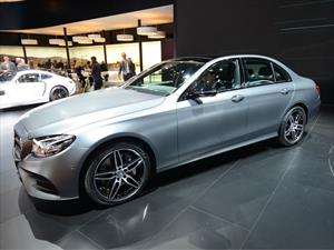 Mercedes-Benz Clase E 2017, el lujo se renueva por completo