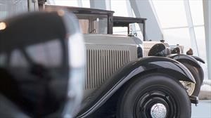 Que esté cerrado no significa que no se pueda visitar el Museo Mercedes-Benz