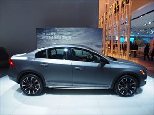 Volvo S60 Cross Country, un crossover más a lista
