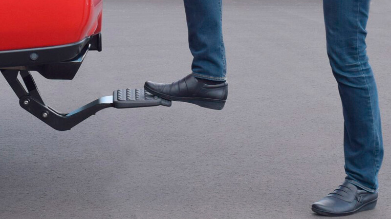 Mopar presenta escalón retráctil para RAM 1500