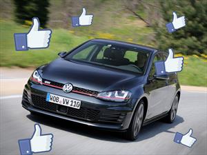 Mark Zuckerberg, el creador de Facebook, maneja un Volkswagen Golf GTI