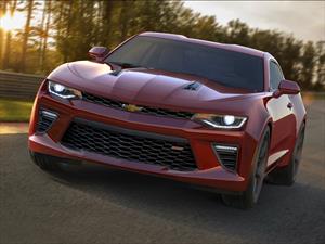 Chevrolet Camaro 2016 tiene un precio inicial de $26,695 dólares