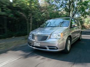 Chrysler Town and Country 2014 a prueba