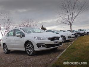 Manejamos los renovados Peugeot 308 y 408