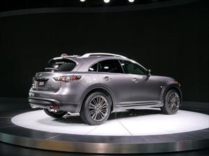 Infiniti QX70 Limited, más lujo para el veterano crossover