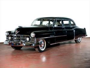 Subastan la limousine Cadillac de Evita