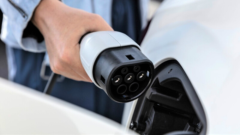 Top 30 – vehículos híbridos/eléctricos más vendidos en Colombia