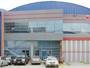 Dunlop y Toyo Tires inauguran nuevas oficinas