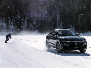 Video: Un snowboarder rompe un récord gracias a la Maserati Levante