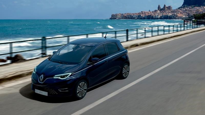 Francia otorga 13,000 dólares para compra de autos eléctricos